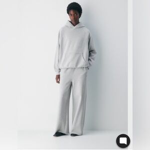 Aritzia cozy sweatfleece boyfriend hoodie